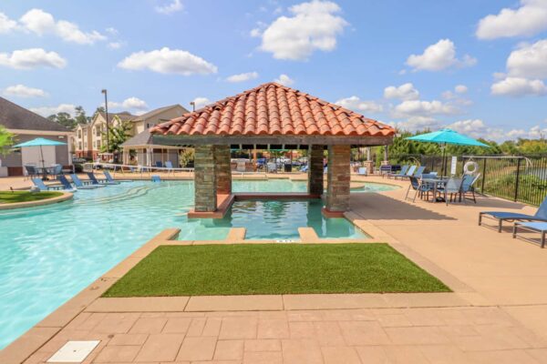lakeridge pool